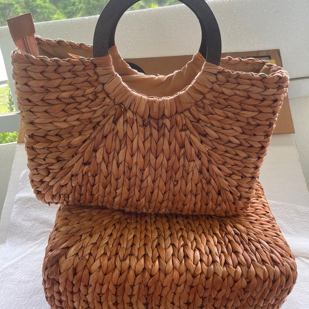 AMERICA & BEYOND straw BAG Woven Beach Tote with Circular Handles